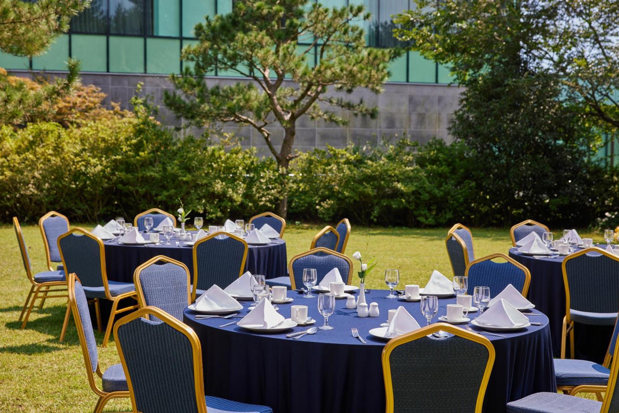 We Hotel Jeju Seogwipo Dış mekan fotoğraf