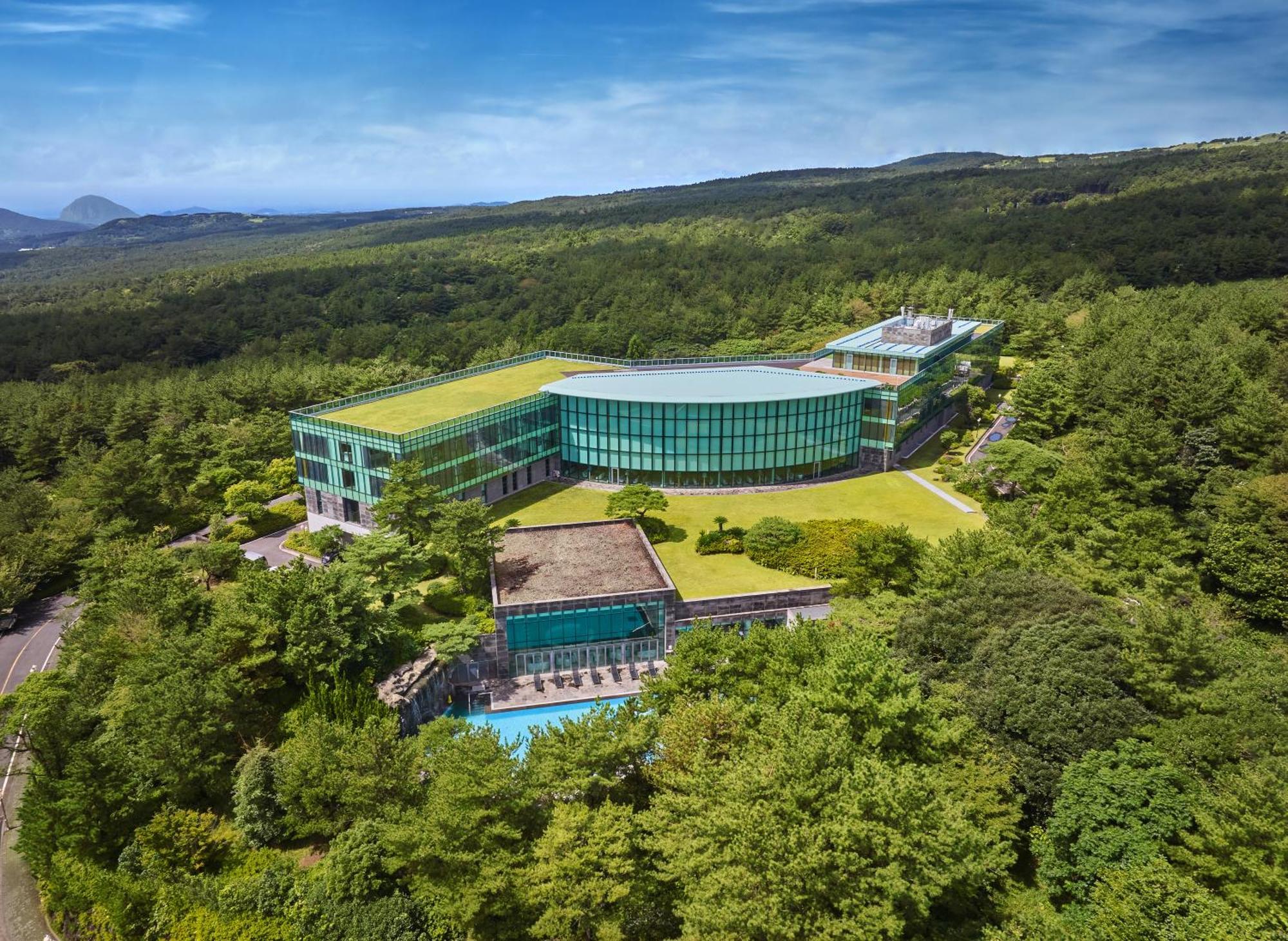 We Hotel Jeju Seogwipo Dış mekan fotoğraf