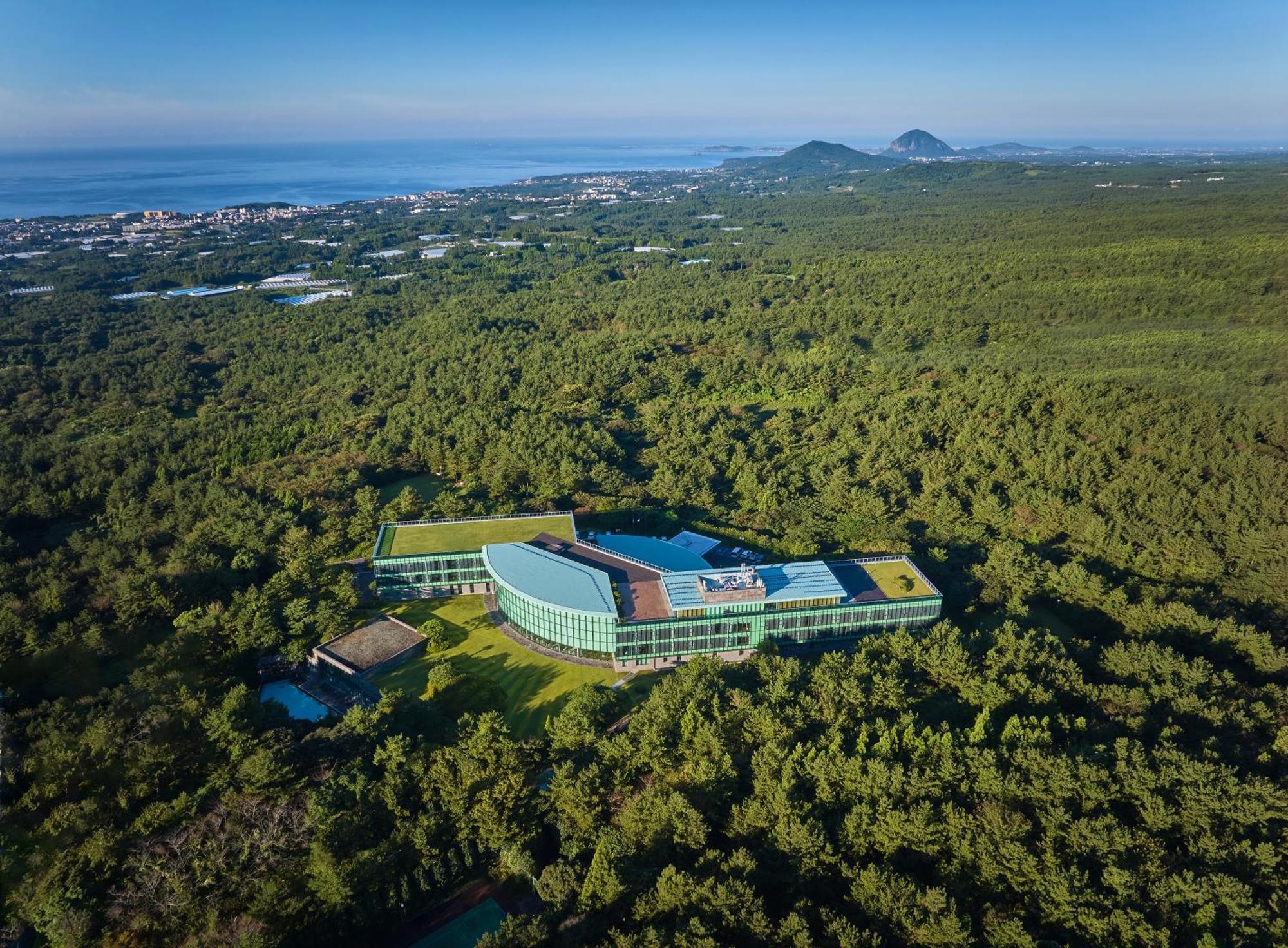We Hotel Jeju Seogwipo Dış mekan fotoğraf