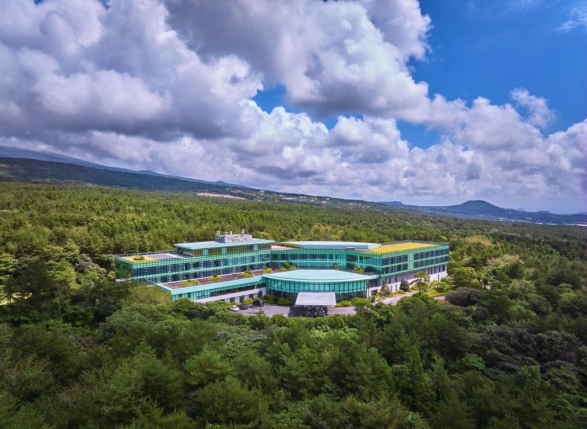 We Hotel Jeju Seogwipo Dış mekan fotoğraf