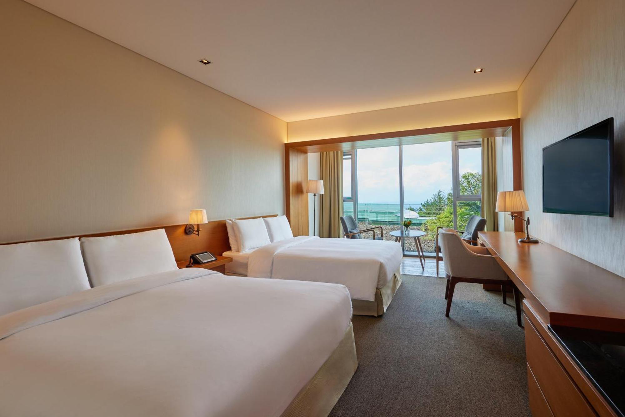 We Hotel Jeju Seogwipo Dış mekan fotoğraf